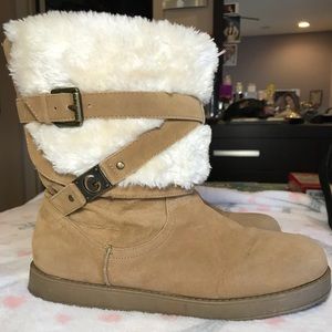 BY GUESS Medium brown fabric boots model Alta -X size 8.5 good conditions.